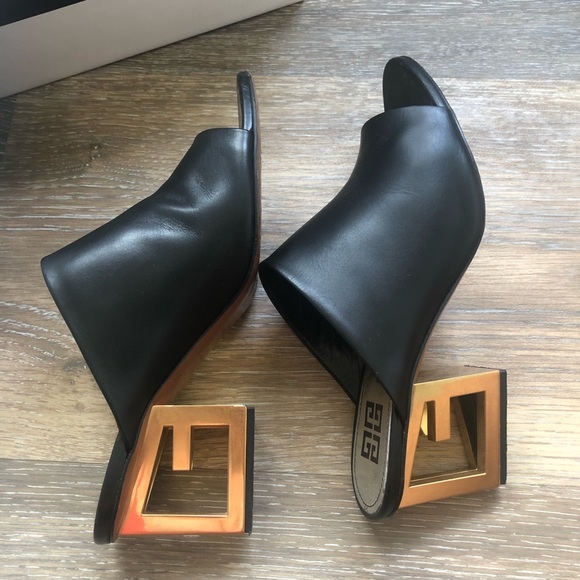 Givenchy triangle mules size 38 100% calf - Picture 11 of 15